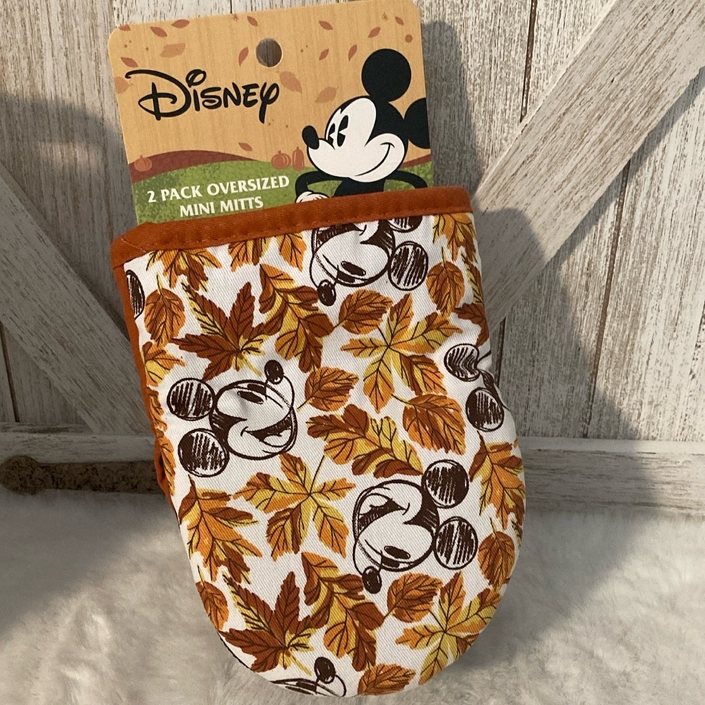 Disney Mickey Mouse Fall Leaves Oven Mitts